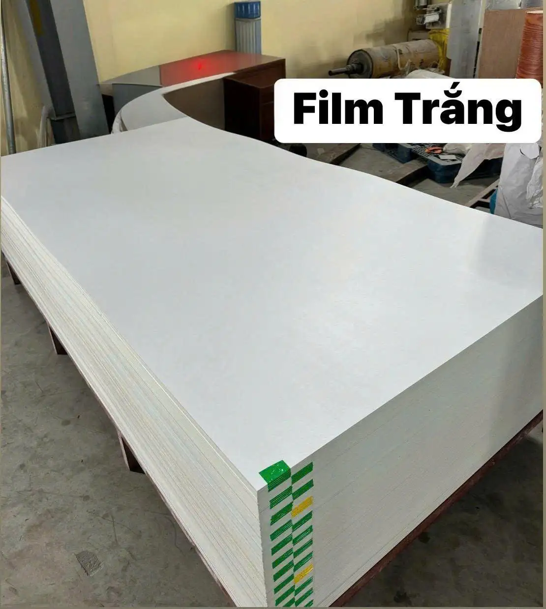 PVC Hậu Tủ Film Trắng