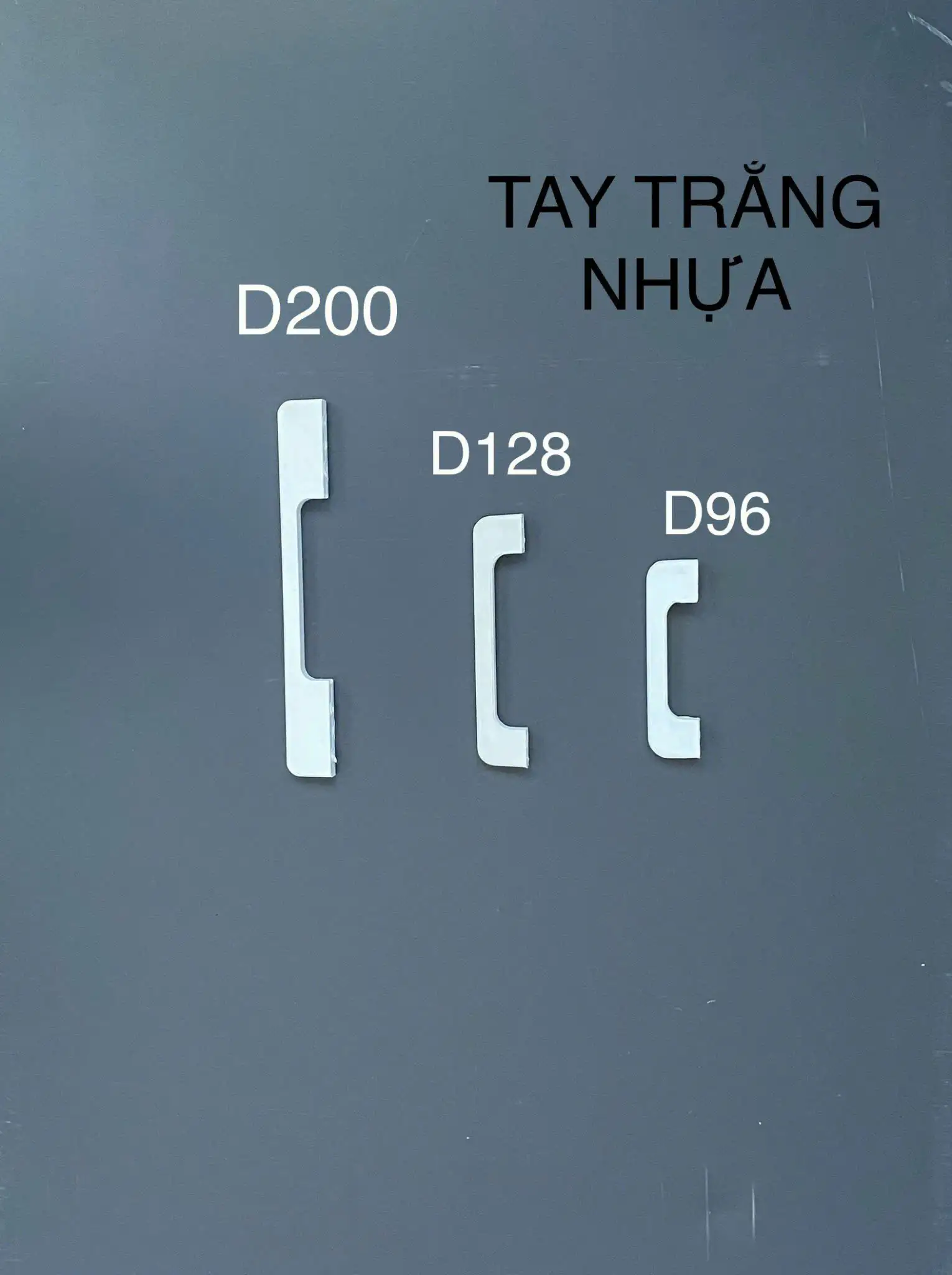 Tay Trắng Nhựa