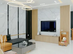 Công trình thi công tấm ốp nhựa hoàn thiện đẹp và chắc chắn tại phòng khách nhà phố. mua tấm ốp nhựa Cần Thơ