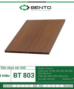 Tấm Bento BT803 là vật liệu nội thất cao cấp với thành phần chính là nhựa PVC kết hợp bột gỗ và phụ gia vô cơ, tạo nên độ bền vượt trội.