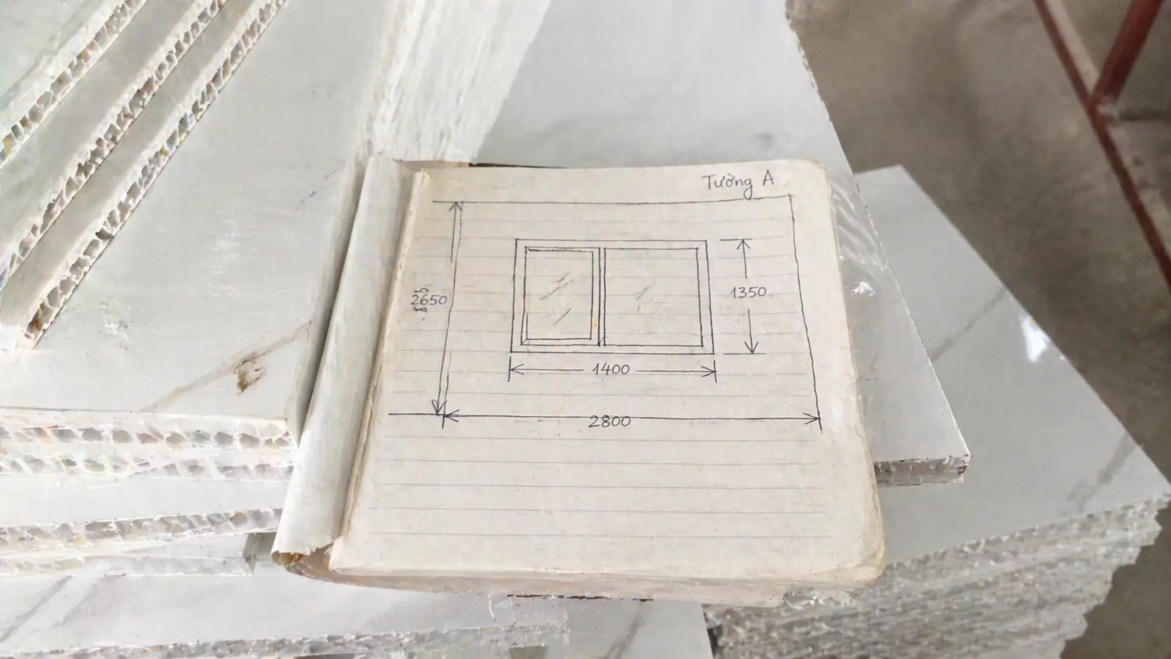 Cách đo diện tích tường ốp nhựa PVC và ghi chép bóc tách các khoảng trống cửa sổ