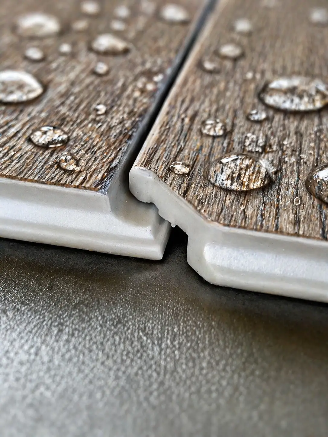 Cấu tạo lõi trắng và hèm khóa thông minh của sàn nhựa SPC siêu chịu nước