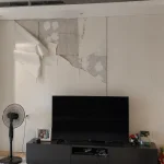 Kỹ thuật thi công tấm nhựa PVC sai lầm dẫn đến bong tróc vách tivi nhà phố