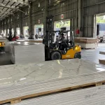 Quy mô tổng kho phân phối sỉ tấm nhựa PVC vân đá toàn miền tây của Nam Tiến. tấm nhựa pvc vân đá giá sỉ