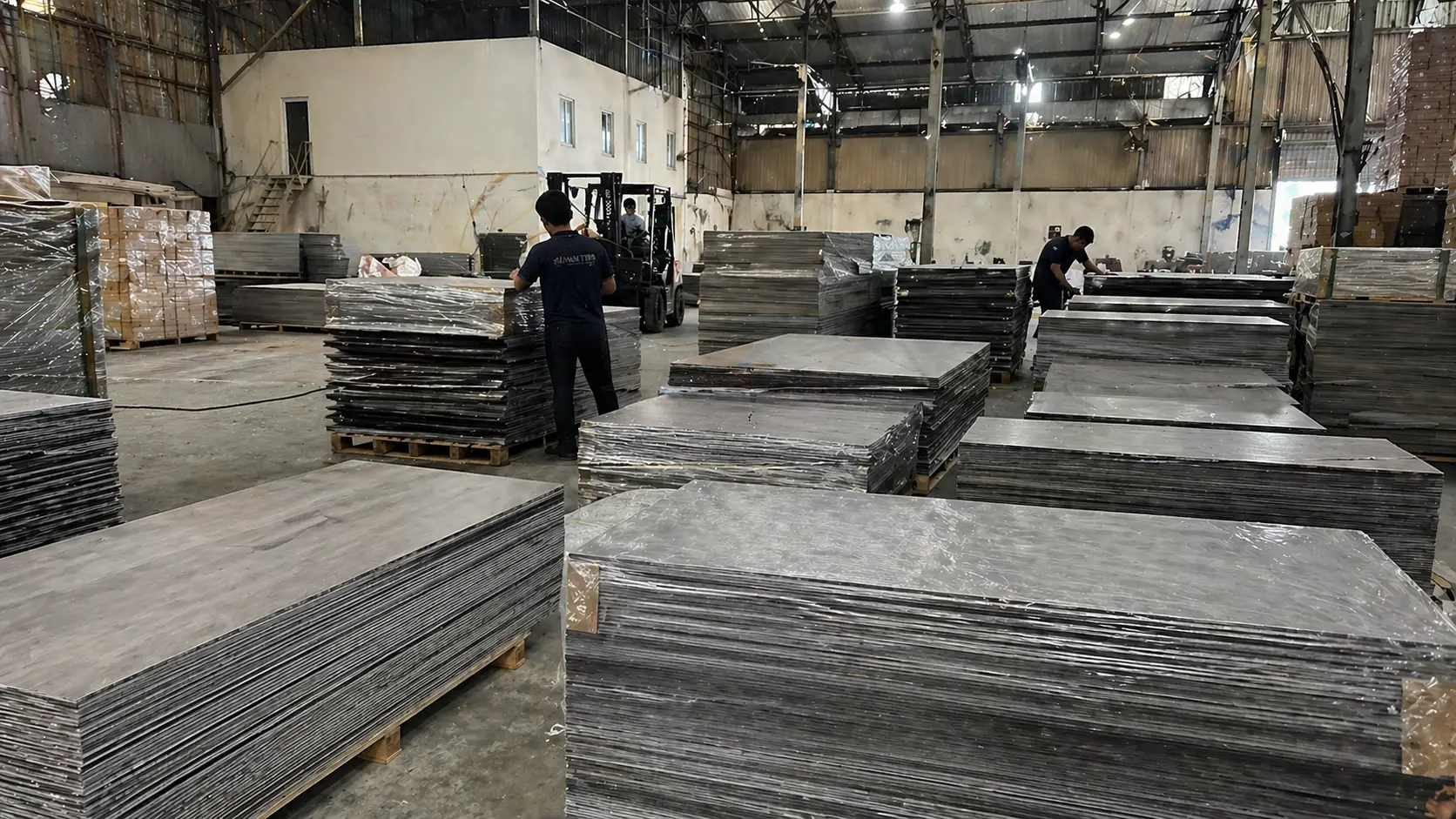 Tổng kho sỉ tấm nhựa lót gác lửng Nam Tiến giao hàng hỏa tốc