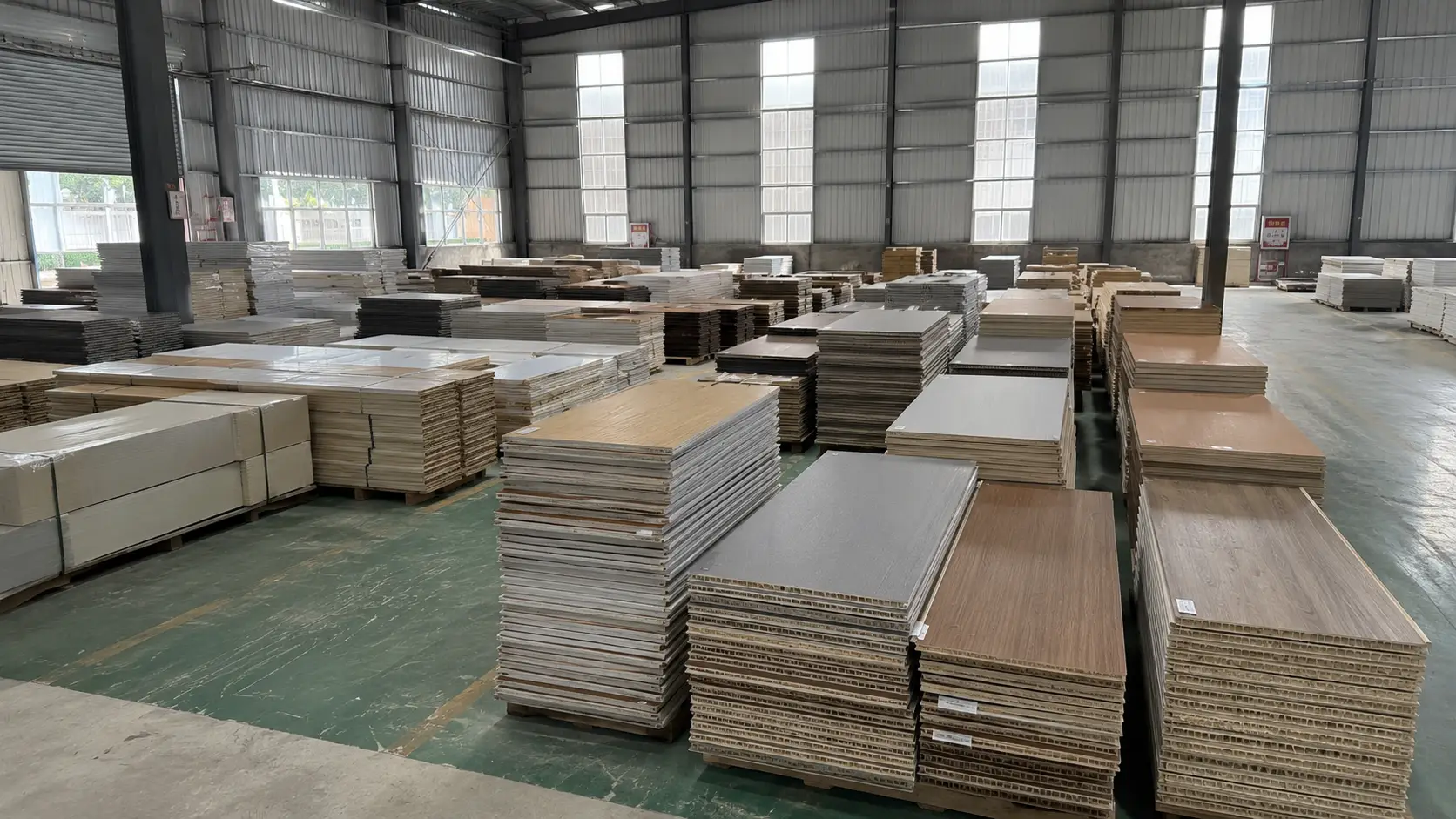 Tổng kho tấm nhựa PVC Nam Tiến Cần Thơ quy mô lớn