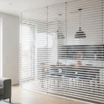 Vách ngăn máy lạnh phòng khách nhà rộng sang trọng