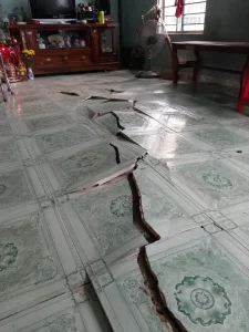 Sàn gạch men cũ bị phồng rộp nứt nẻ, cách xử lý sàn gạch bị phồng rộp