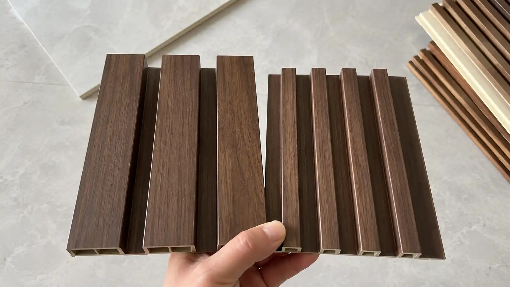 Chi tiết khác biệt khẩu độ và chiều cao của lam 3 sóng và lam 5 sóng