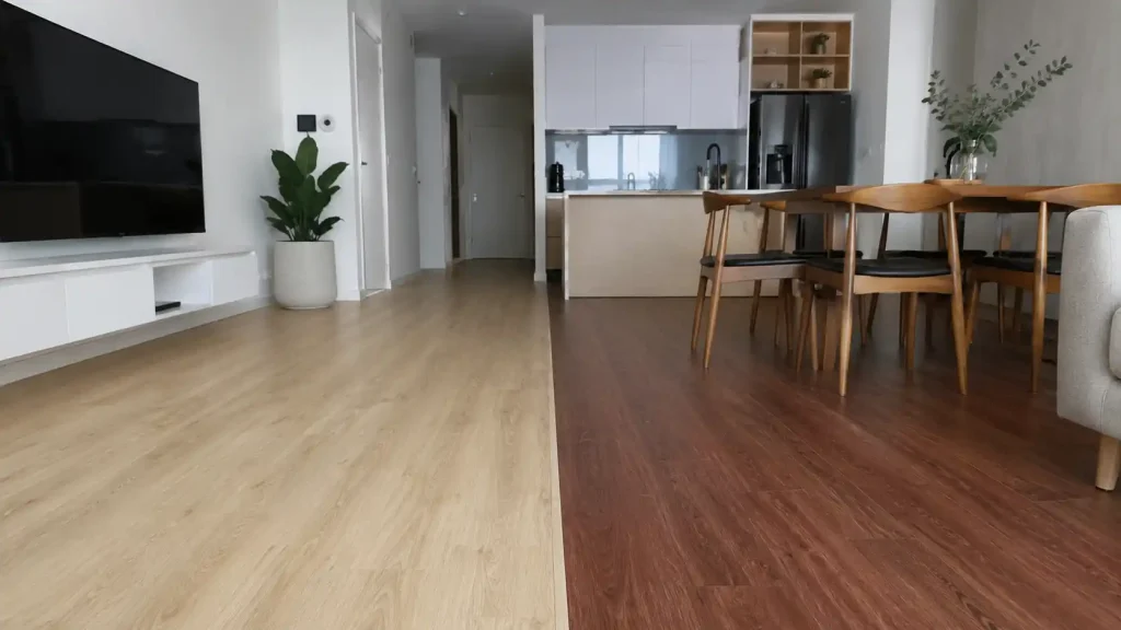 nên lát sàn nhựa hèm khóa hay sàn gỗ