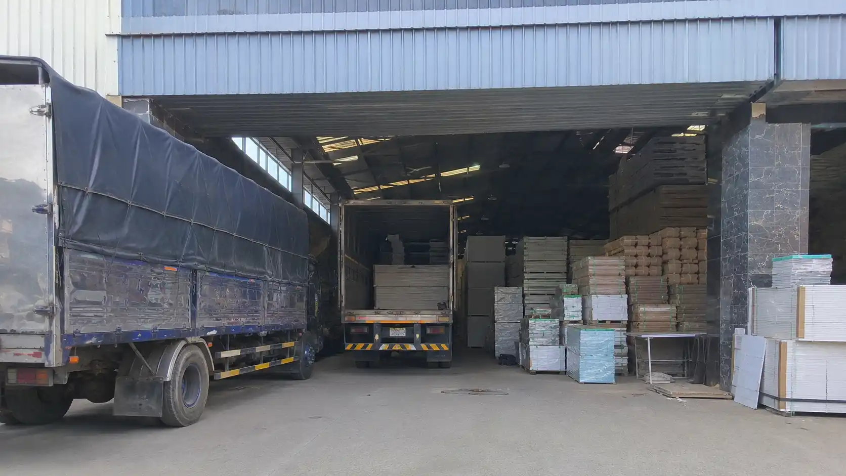 Tổng kho phân phối cửa nhựa composite Nam Tiến Cần Thơ