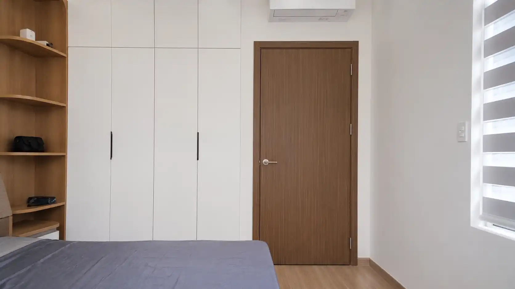 Trạng thái phẳng lỳ và ổn định kích thước của cửa nhựa Mividoor