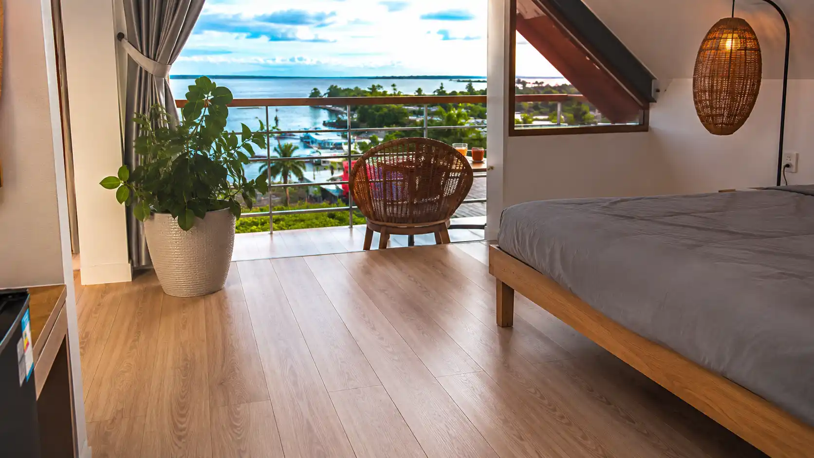 Ứng dụng sàn nhựa chịu lực chống ẩm mốc cho homestay ven biển Kiên Giang