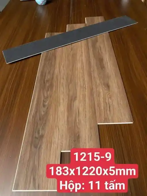 Ảnh thực tế Sàn Hèm Khóa Nam Tiến mã 1215-9 quy chuẩn 183x1220x5mm lót xốp IXPE đen