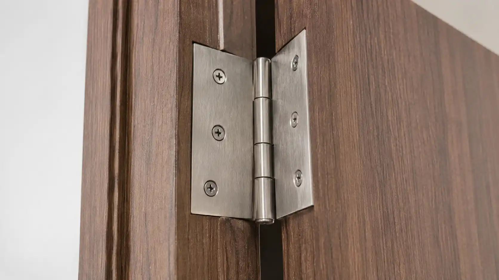 Bản lề lá inox 304 bắt âm phẳng vào khung và cánh cửa nhựa composite