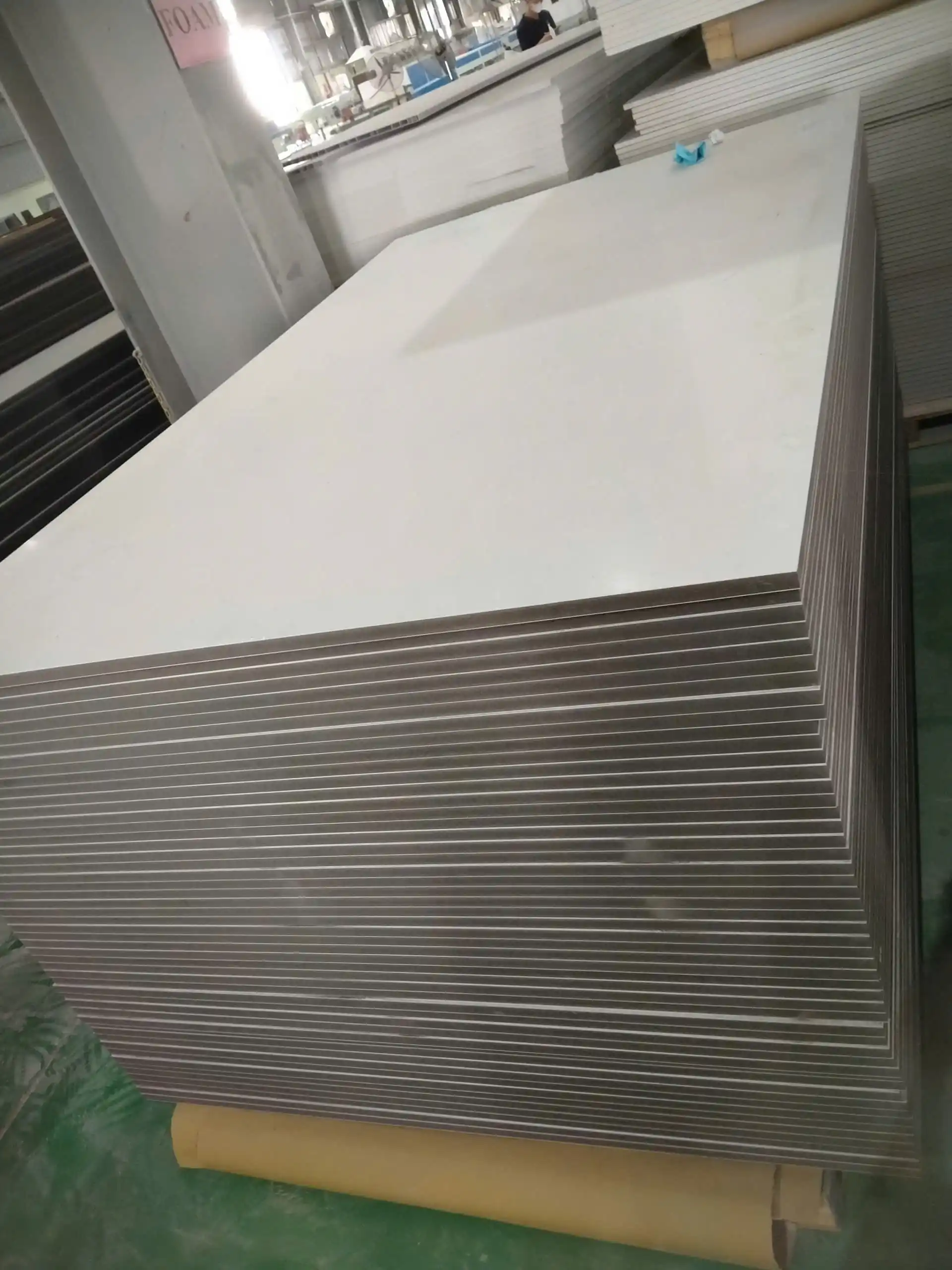 Độ dày 17mm chịu lực của ván lót vạt giường nhựa đặc Nam Tiến