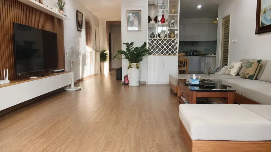 so sánh sàn nhựa dán keo và sàn nhựa hèm khóa