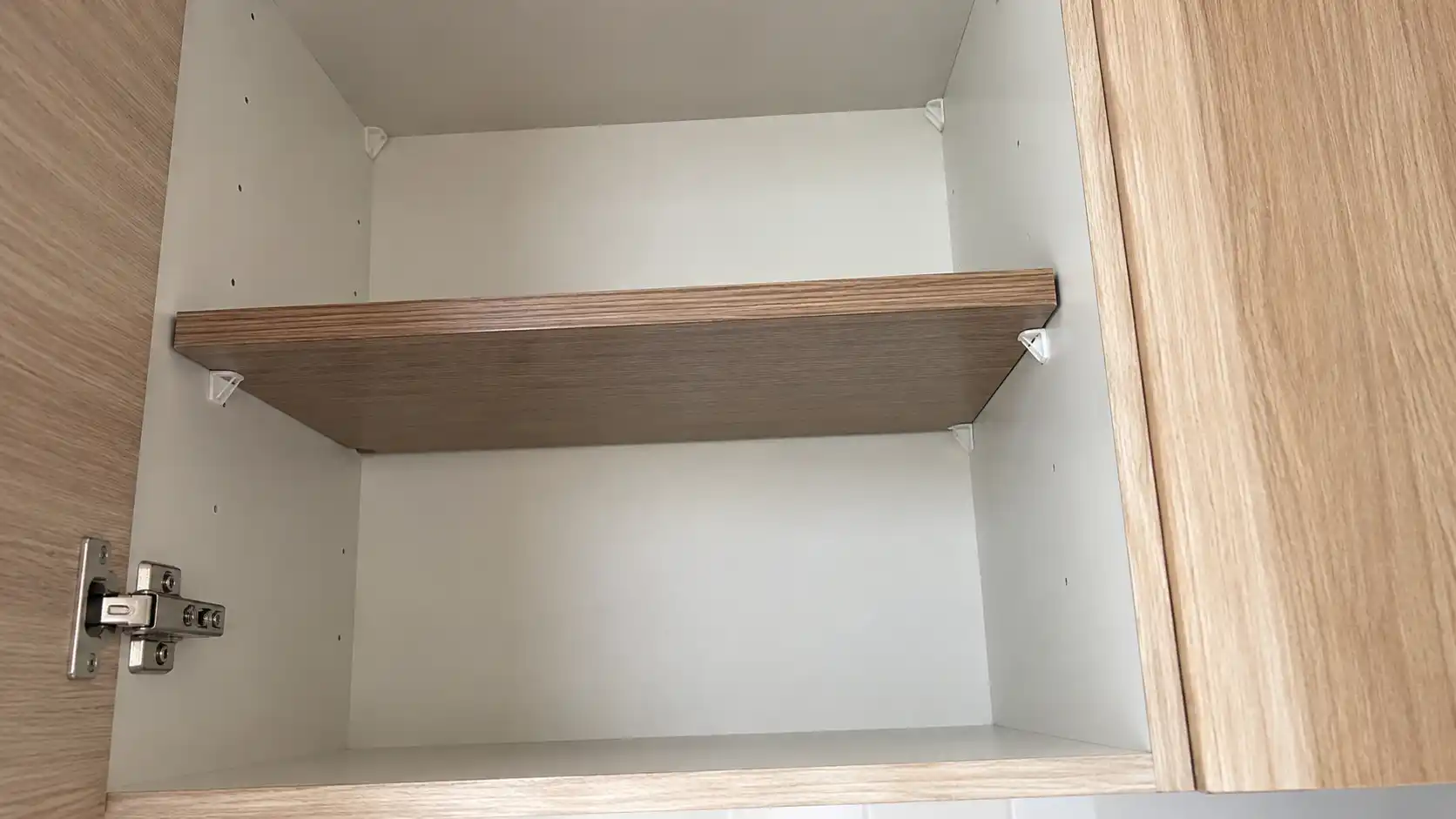 Tấm nhựa Ecoplast 15mm ứng dụng làm vách ngăn hộc tủ bếp tối ưu chi phí