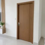 lắp cửa nhựa composite cho tường thạch cao