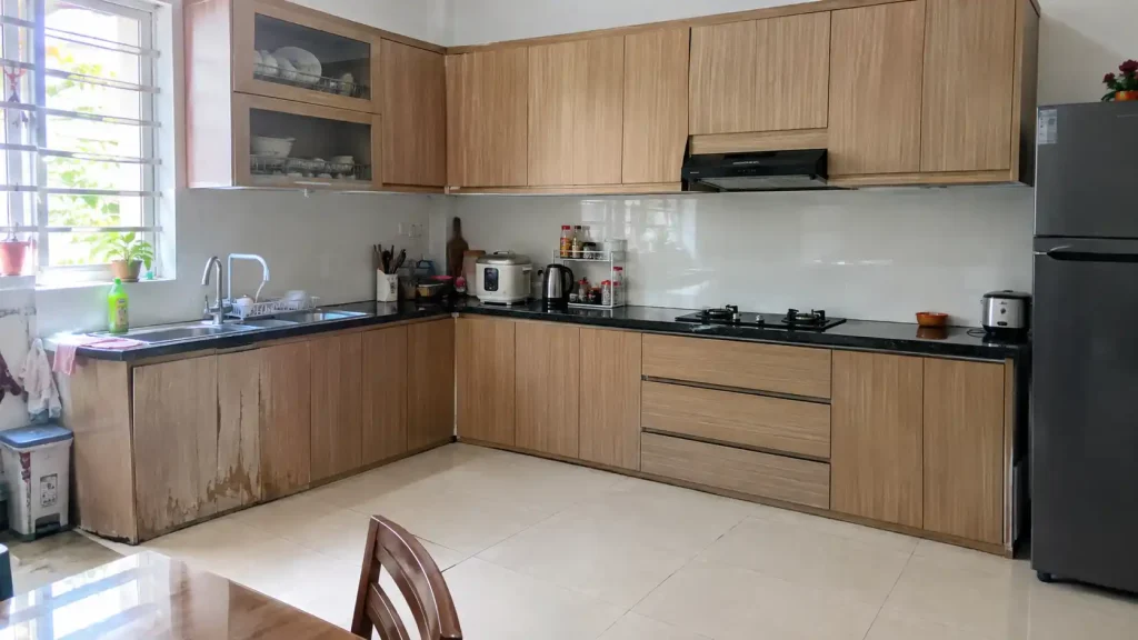 Tủ bếp bị ngấm nước