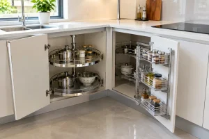 Mâm xoay hay giá góc liên hoàn cho tủ bếp góc