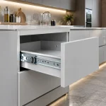 Ray bi giảm chấn Inox Cadman lắp đặt cho ngăn kéo tủ bếp cao cấp